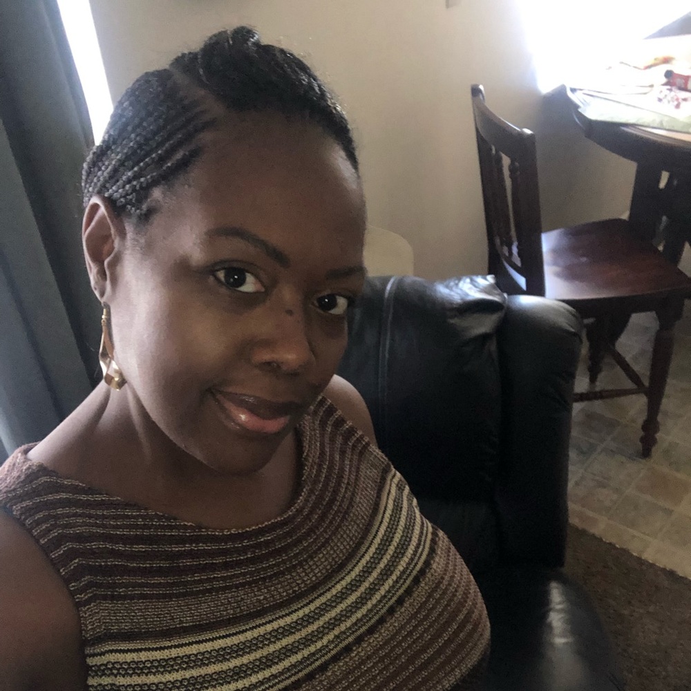 Meet your Posher, Latonya